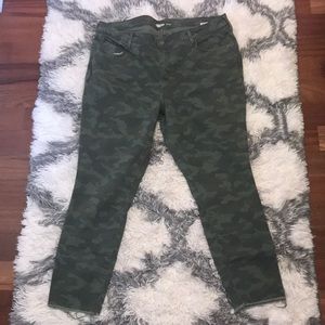 Old Navy Rockstar Super skinny Pants
